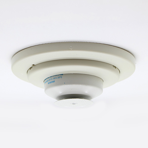 135 F fixed temp/rate of rise heat detector